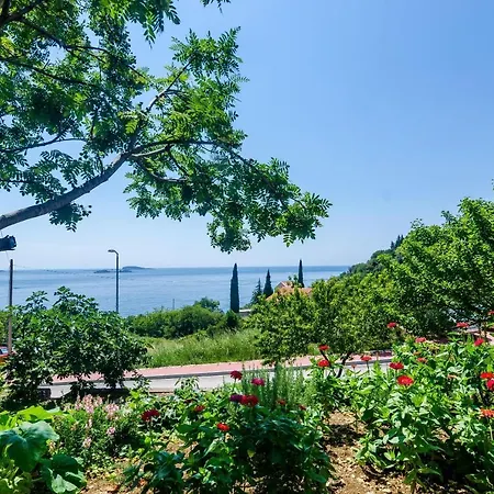 Apartmán Carpe Diem - One Bedroom With Terrace And Sea View *